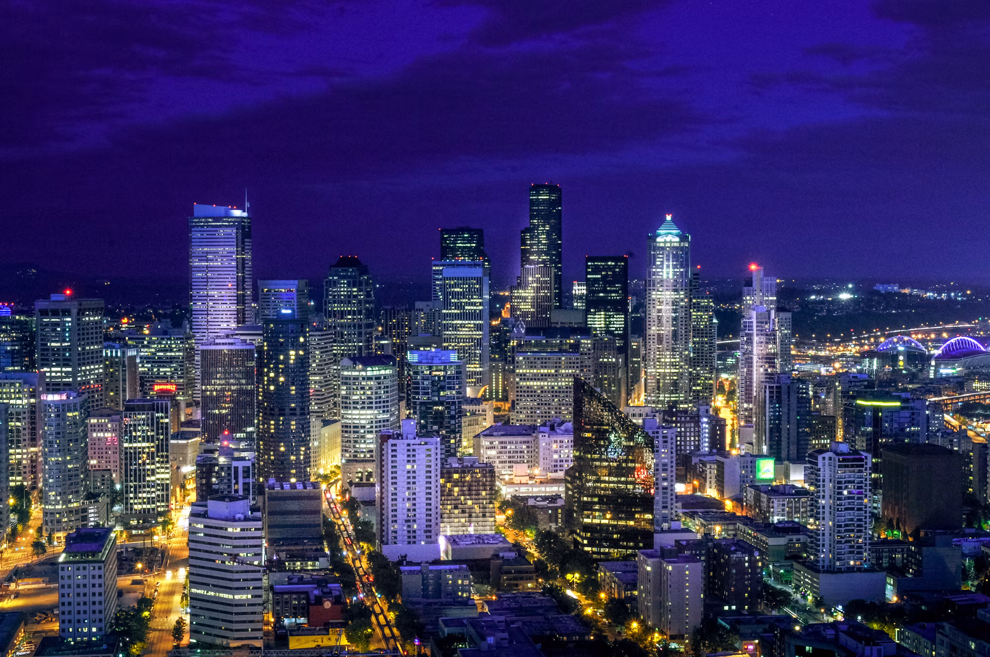 Echoes of Tomorrow: The Rise of AI in Cyberpunk Narratives